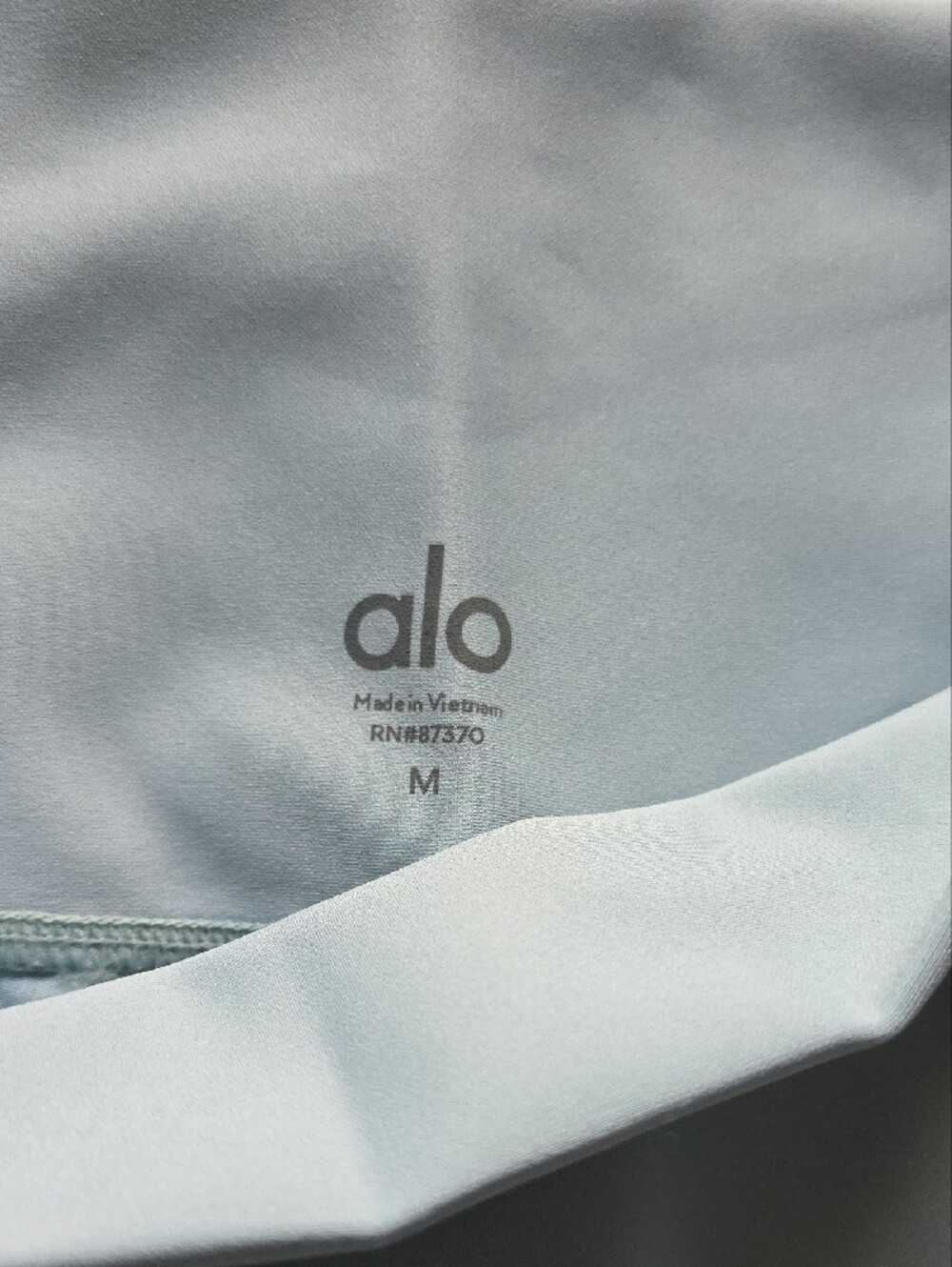 ALO Yoga 7/8 Light Blue Leggings with Subtle Logo SZ M - Picture 2 of 4